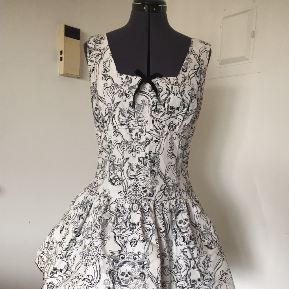 SHRINE White Skull Ballet Dress